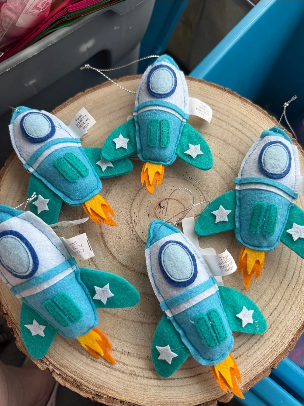 NWT Spaceship Felt Ornaments set of 5 lots of detail fun on packages too